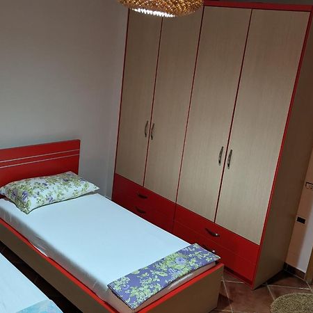 Venus - Cozy Apt With Terrace Vlorë Exterior foto