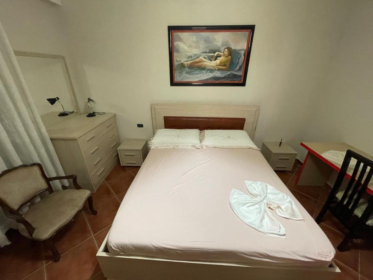 Venus - Cozy Apt With Terrace Vlorë Exterior foto